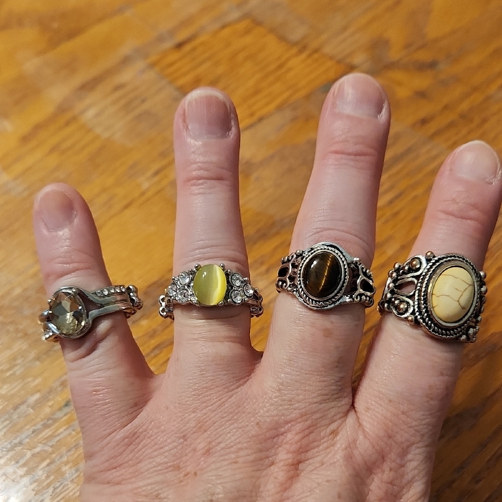 Paparazzi Silver Toned Ring Set